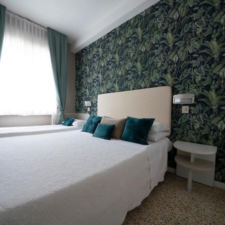 Alta Marea Hotel Milano Marittima Bagian luar foto