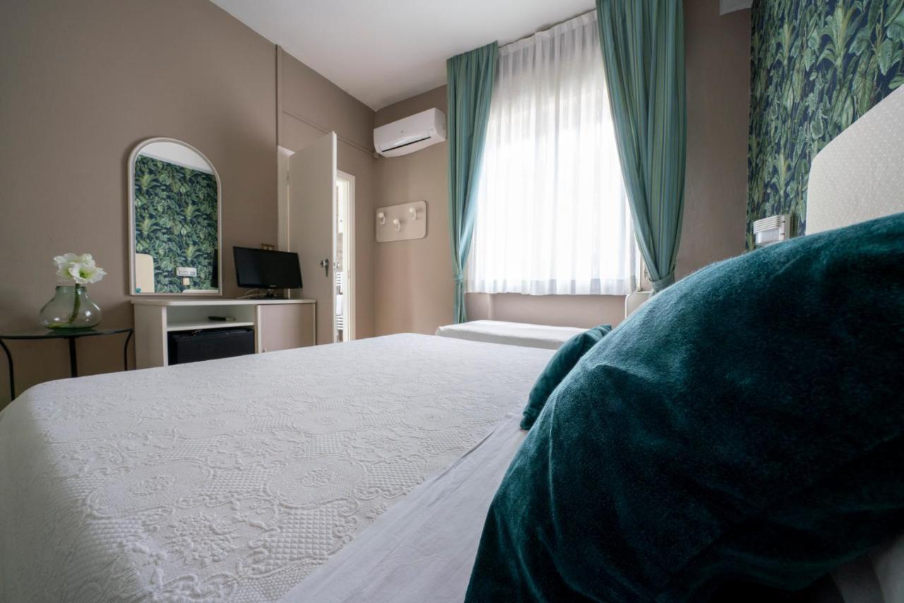 Alta Marea Hotel Milano Marittima Bagian luar foto