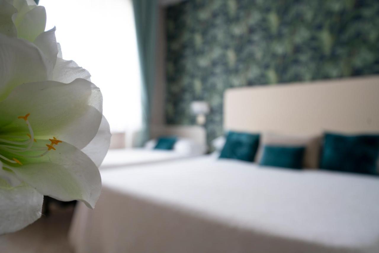 Alta Marea Hotel Milano Marittima Bagian luar foto