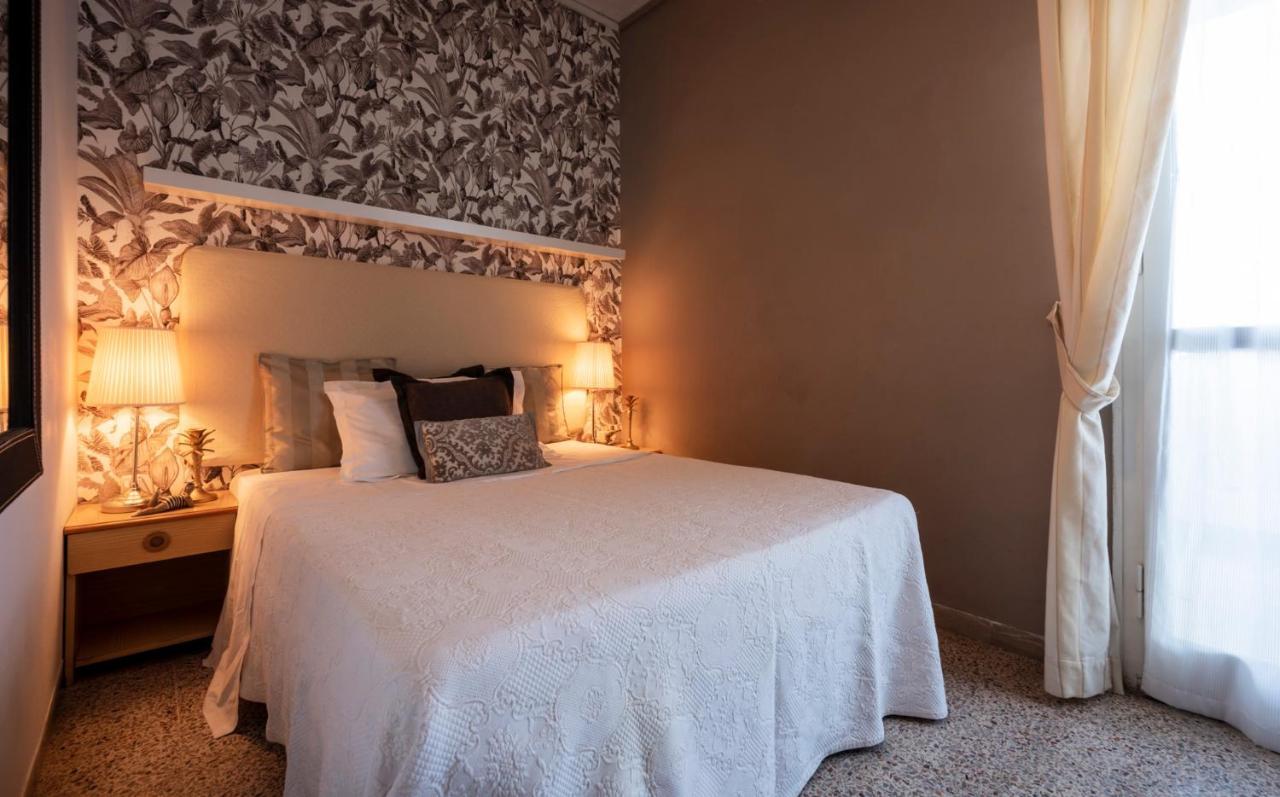 Alta Marea Hotel Milano Marittima Bagian luar foto