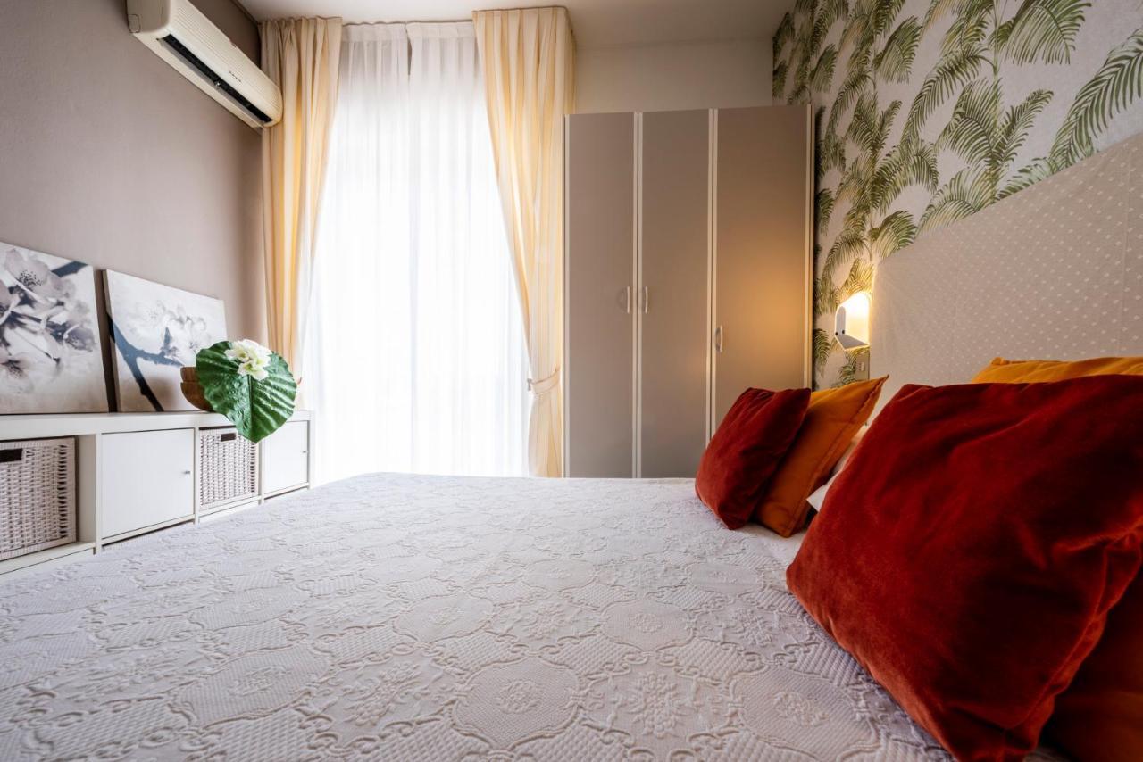 Alta Marea Hotel Milano Marittima Bagian luar foto