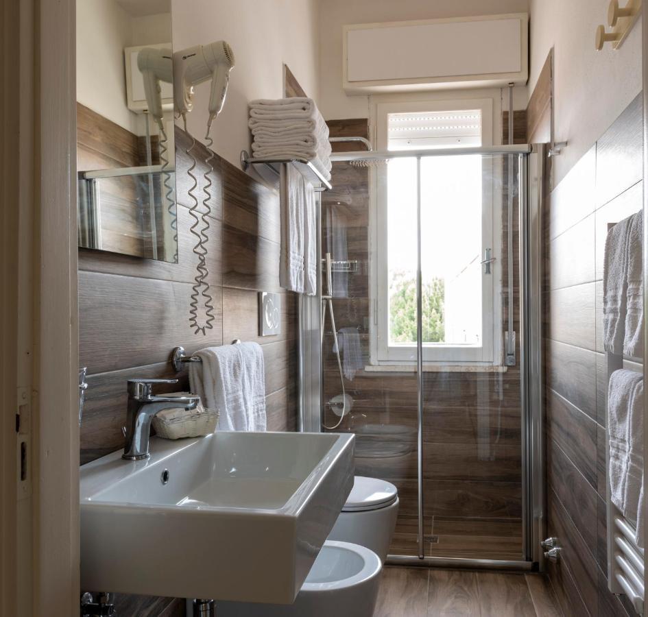 Alta Marea Hotel Milano Marittima Bagian luar foto